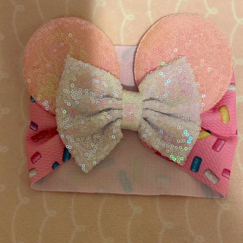 Baby Minnie Mouse pink headband bow